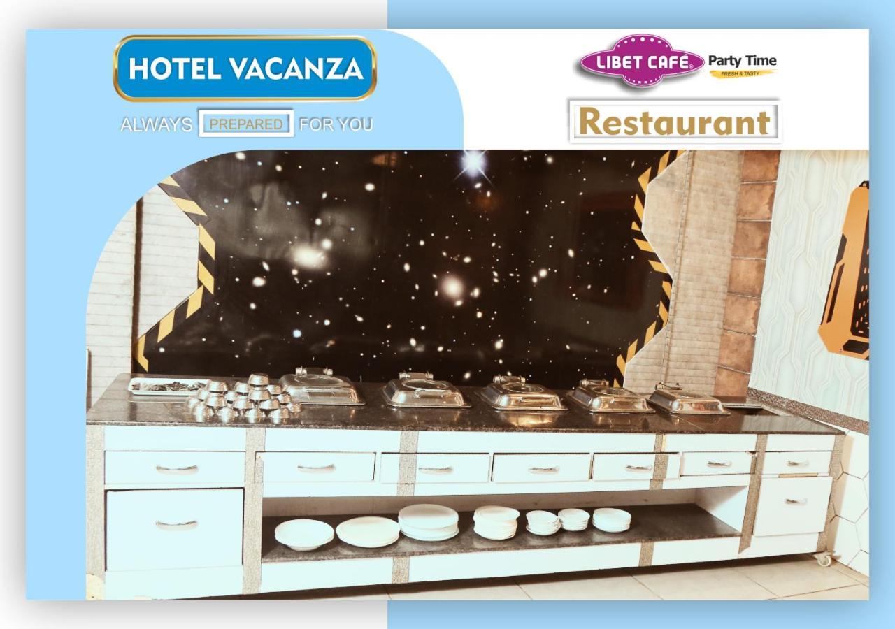 Fabexpress Vacanza Noida Exteriör bild