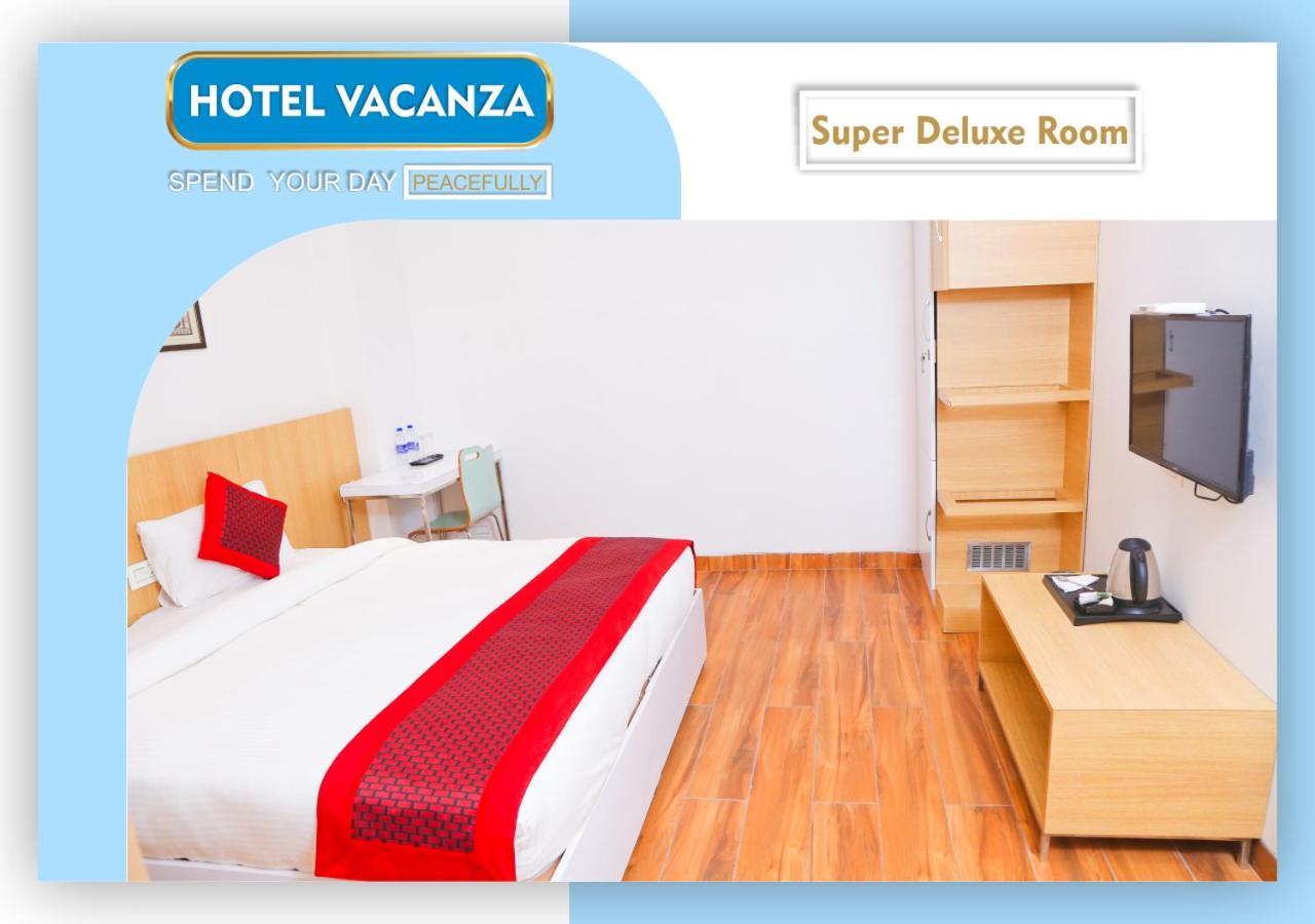 Fabexpress Vacanza Noida Exteriör bild